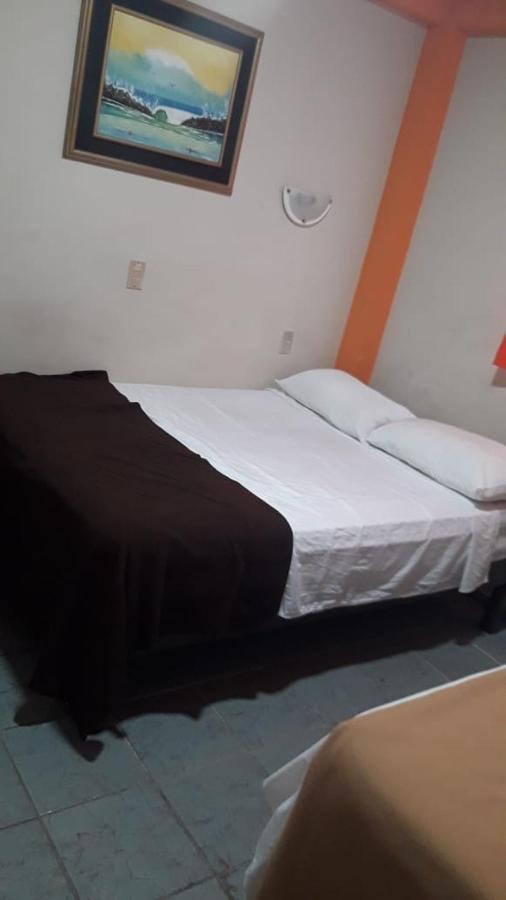 Hotel Sun Beach Salinas  Buitenkant foto